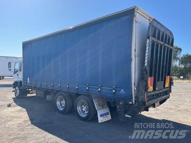 Isuzu FVR 950 شاحنات بغطاء جانبي