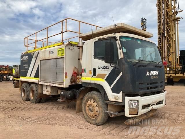 Isuzu FVZ1400 شاحنات ذات صهاريج