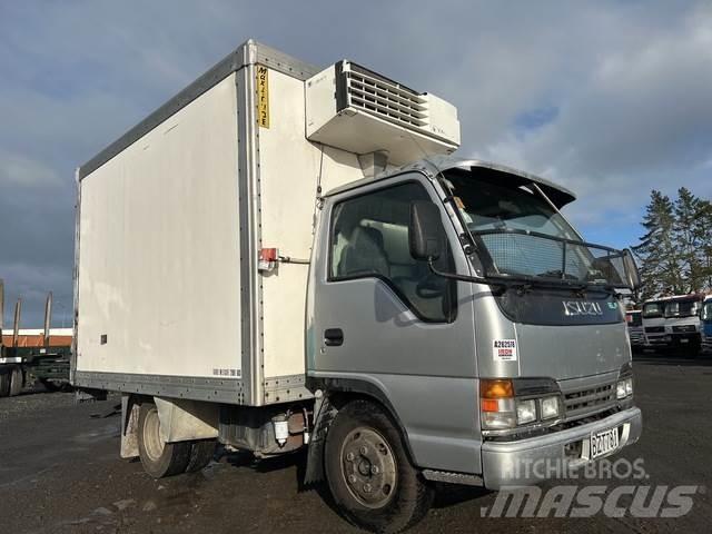 Isuzu NKR300s أخرى