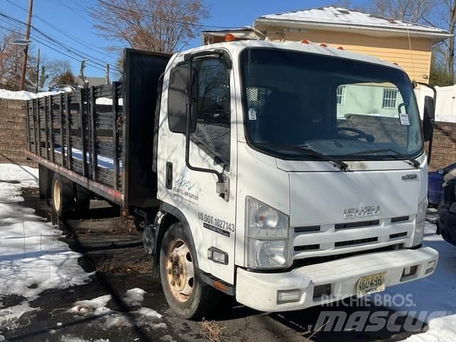 Isuzu NPR شاحنات مسطحة/مفصلية الجوانب