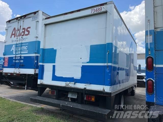 Isuzu NPR شاحنات ذات هيكل صندوقي