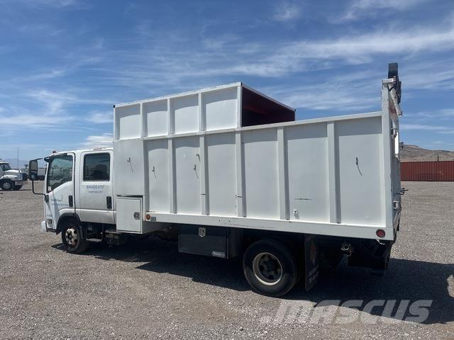 Isuzu NPR شاحنات قلابة
