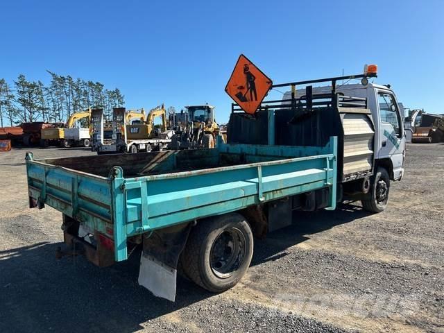 Isuzu NPR 450L شاحنات كاسحة