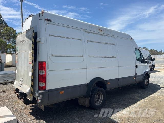 Iveco Daily شاحنة مقفلة