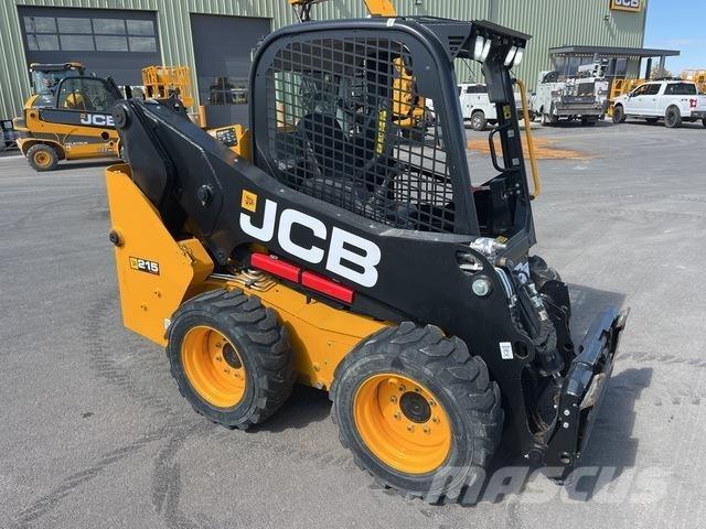 JCB 215 لوادر انزلاقية التوجيه
