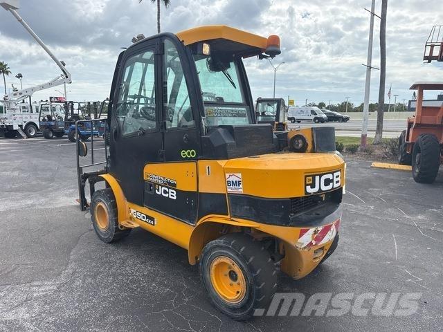 JCB 35D 4X4CON مناولات متداخلة