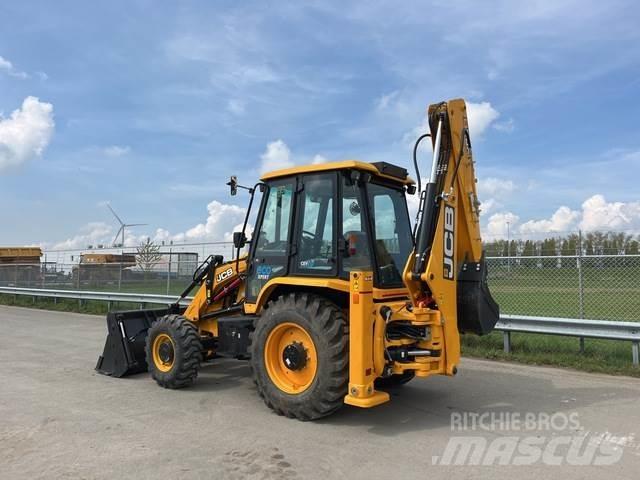 JCB 3DX لوادر ذات جرافات عكسية