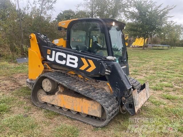 JCB 3TS-8T لوادر انزلاقية التوجيه