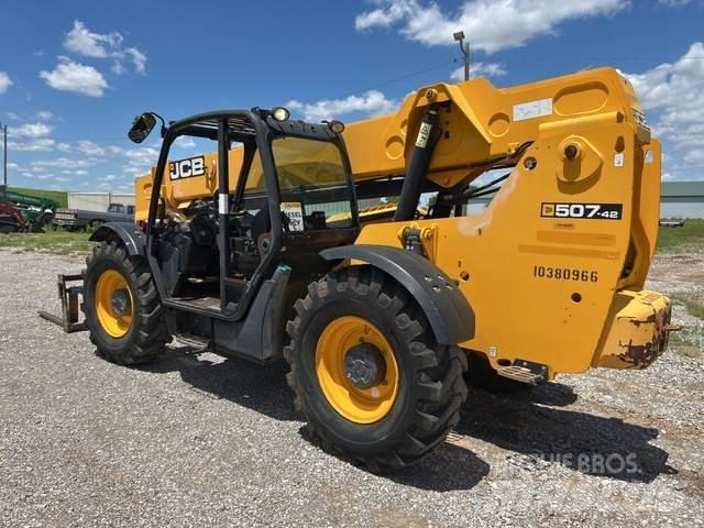 JCB 507-42 مناولات متداخلة