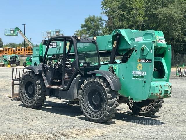 JCB 507-42 مناولات متداخلة