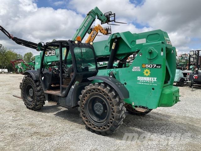 JCB 507-42 مناولات متداخلة