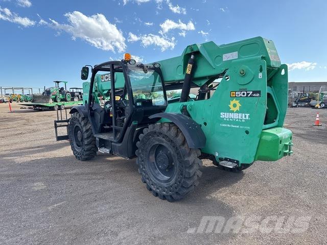 JCB 507-42F مناولات متداخلة