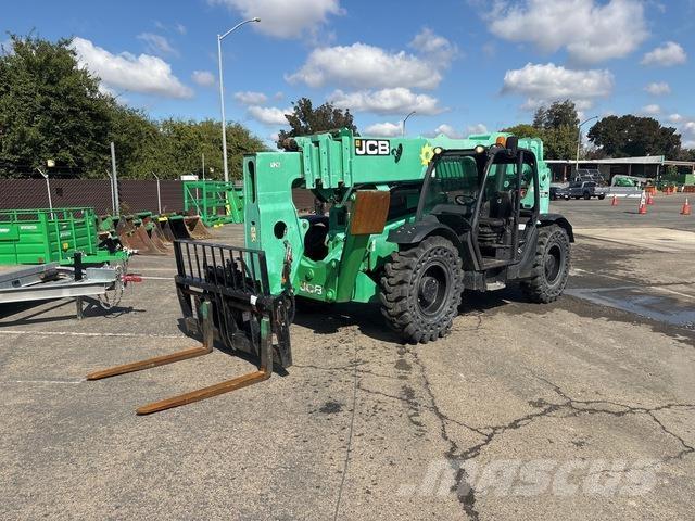 JCB 512-56 مناولات متداخلة