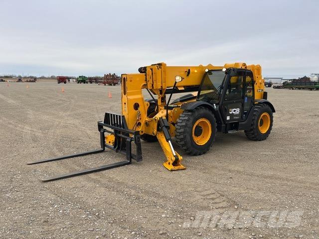 JCB 512.56 F مناولات متداخلة