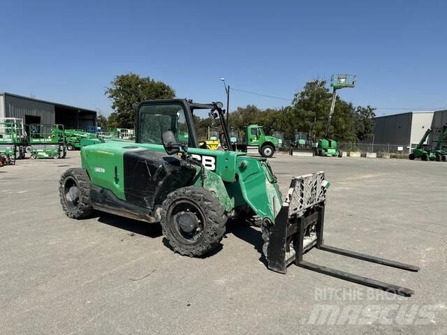 JCB 525-60 مناولات متداخلة