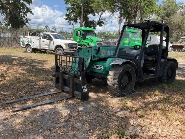 JCB 525-60 مناولات متداخلة