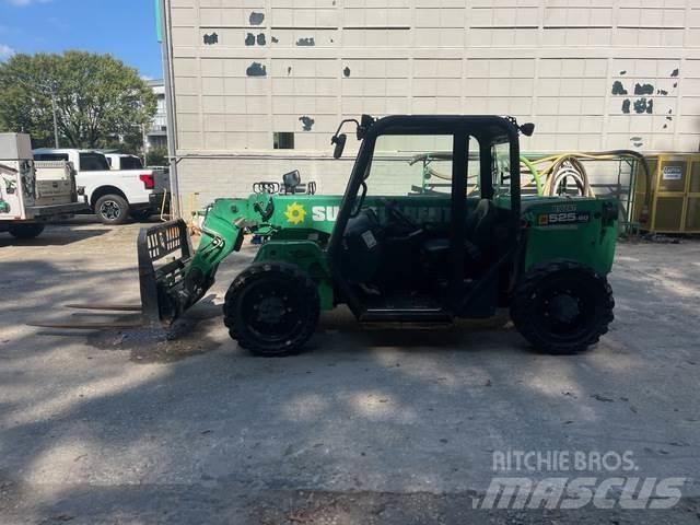 JCB 525-60 مناولات متداخلة