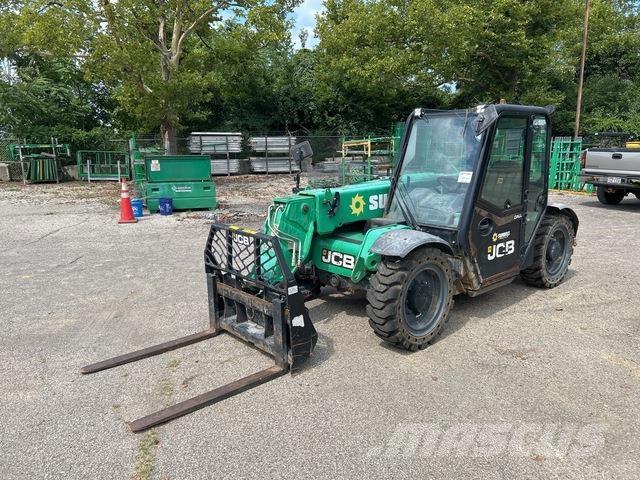 JCB 525-60 مناولات متداخلة