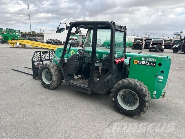 JCB 525-60 مناولات متداخلة