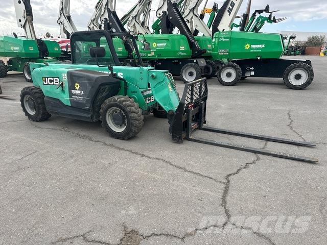 JCB 525-60 مناولات متداخلة