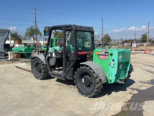 JCB 525-60 مناولات متداخلة