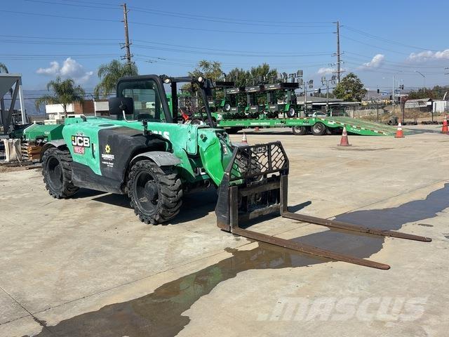 JCB 525-60 مناولات متداخلة