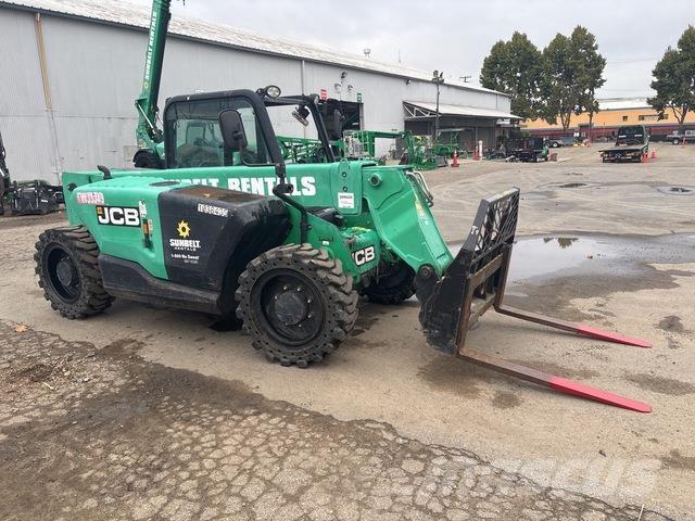 JCB 525-60 مناولات متداخلة