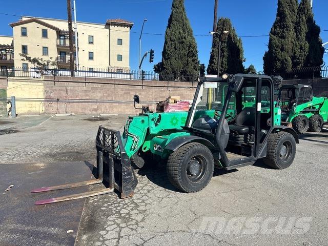 JCB 525-60 مناولات متداخلة