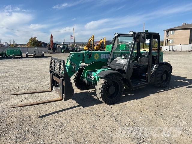 JCB 525-60 مناولات متداخلة