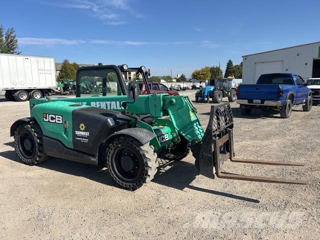 JCB 525-60 مناولات متداخلة