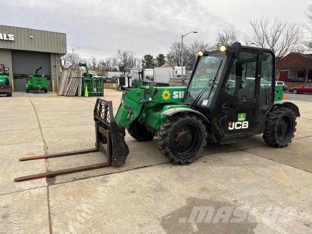 JCB 525-60 مناولات متداخلة