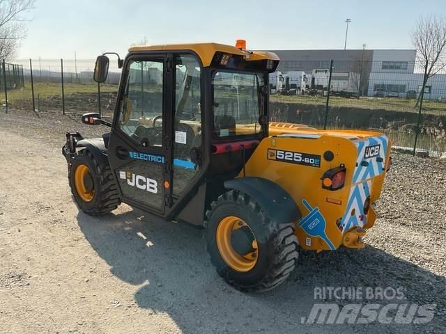 JCB 525-60E مناولات متداخلة