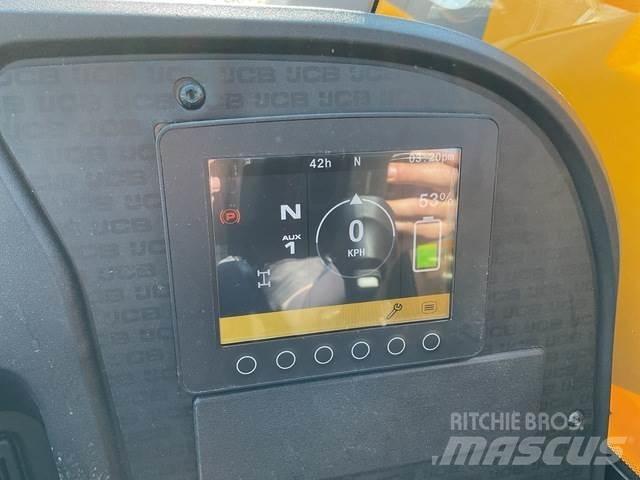 JCB 525-60E مناولات متداخلة