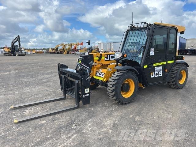 JCB 525-60T4 مناولات متداخلة
