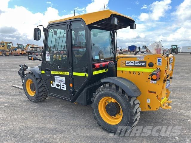JCB 525-60T4 مناولات متداخلة