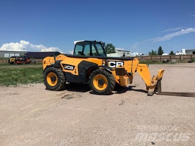 JCB 535-140 مناولات متداخلة