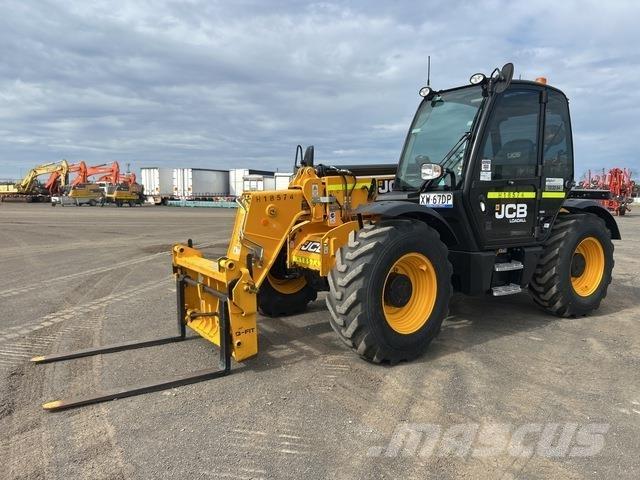 JCB 535-95 مناولات متداخلة