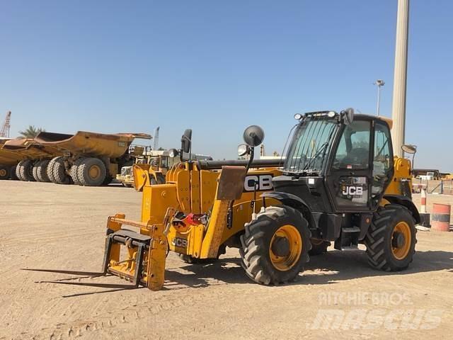 JCB 540-170 مناولات متداخلة