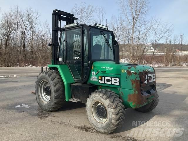 JCB 930 شاحنات الطرق الوعرة