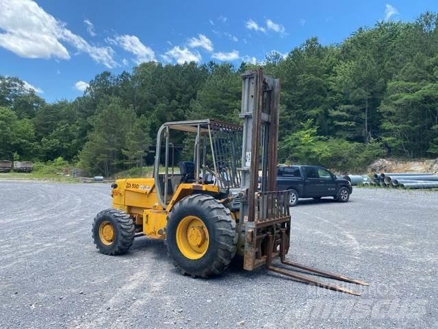 JCB 930 شاحنات الطرق الوعرة
