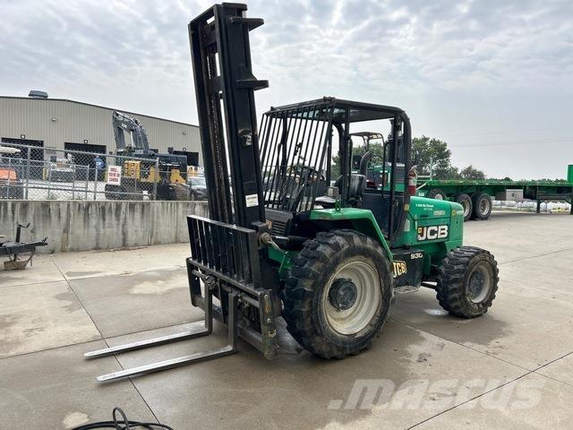 JCB 930 شاحنات الطرق الوعرة