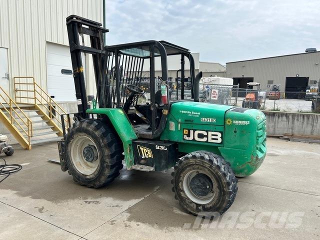 JCB 930 شاحنات الطرق الوعرة