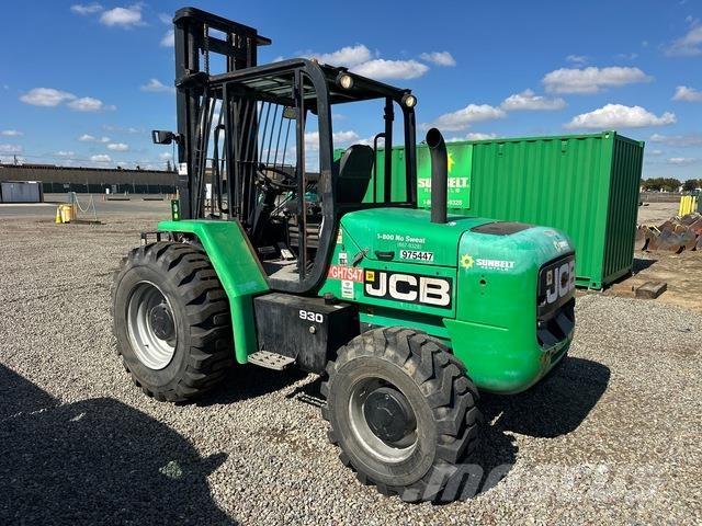 JCB 930 شاحنات الطرق الوعرة