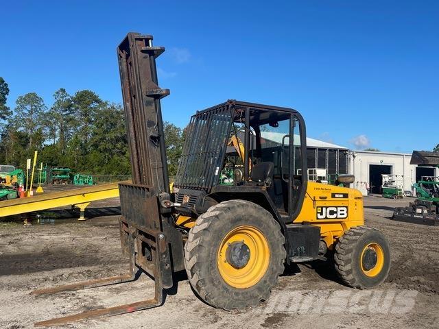 JCB 930 شاحنات الطرق الوعرة