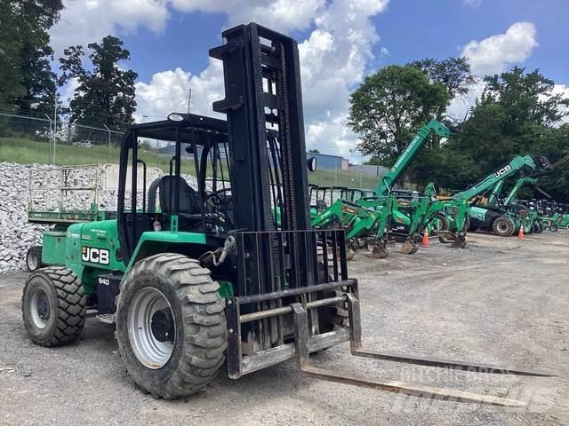 JCB 940 شاحنات الطرق الوعرة