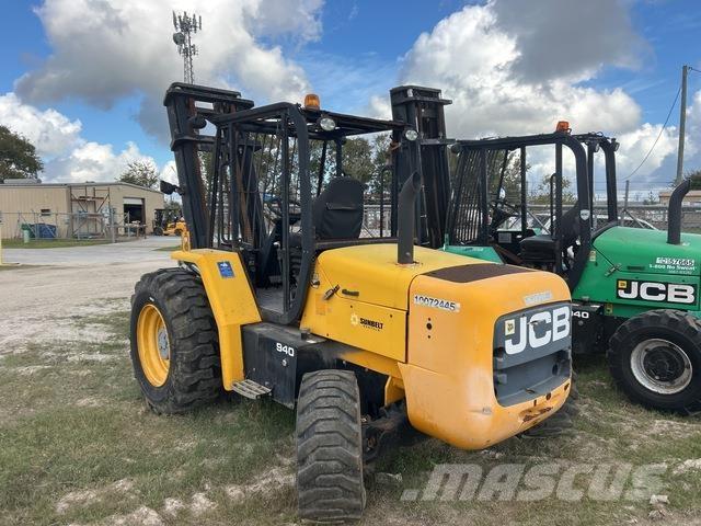 JCB 940-4 T4 شاحنات الطرق الوعرة