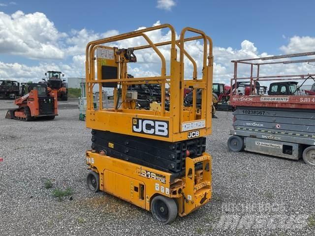 JCB S1930E رافعات مقصية الشكل
