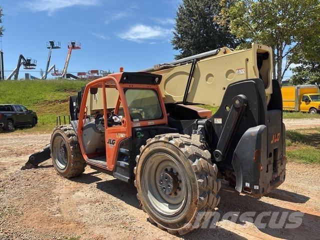 JLG 1055 مناولات متداخلة