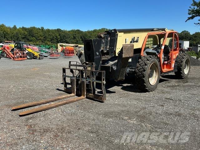 JLG 1055 مناولات متداخلة