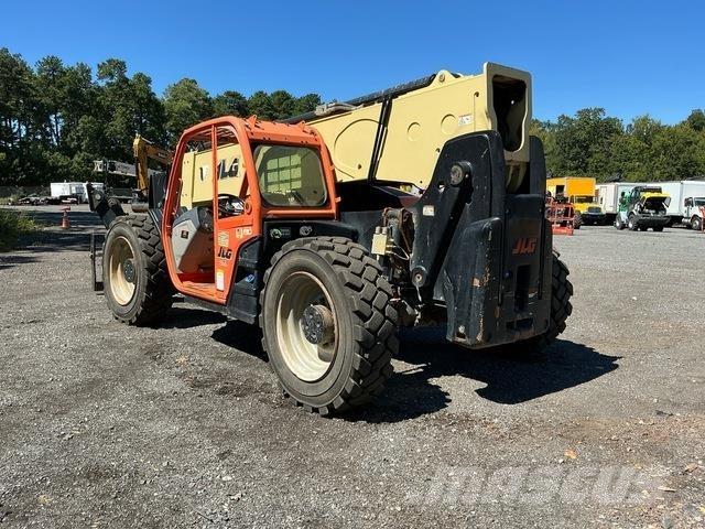 JLG 1055 مناولات متداخلة